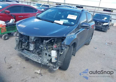 2017 Toyota Rav4 Xle z USA, uszkodzony, nr VIN JTMWFREVXHJ708196